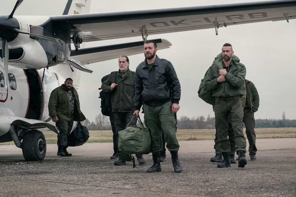 В огне не горит, в воде не тонет: рецензия на фильм «Тайлер Рейк: операция по спасению 2»