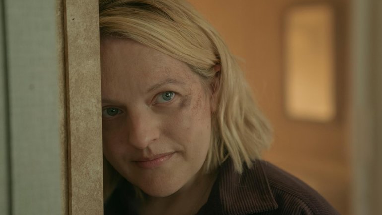 В 2017 году сериал «Рассказ служанки» окрестили «главной антиутопией современности», а одноимённым романом Маргарет Этвуд стали зачитываться миллионы. Сегодня Hulu представляет на суд самых преданных фанатов финал многолетней истории о вымышленном государстве Галаад и его жителях. 